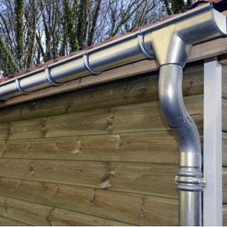 gouttiere-zinc-demi-ronde-25-4-metres